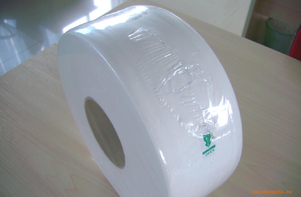 廣州品維紙業(yè)大量供應(yīng)珍寶卷紙、大盤(pán)紙-------歡迎訂購(gòu)