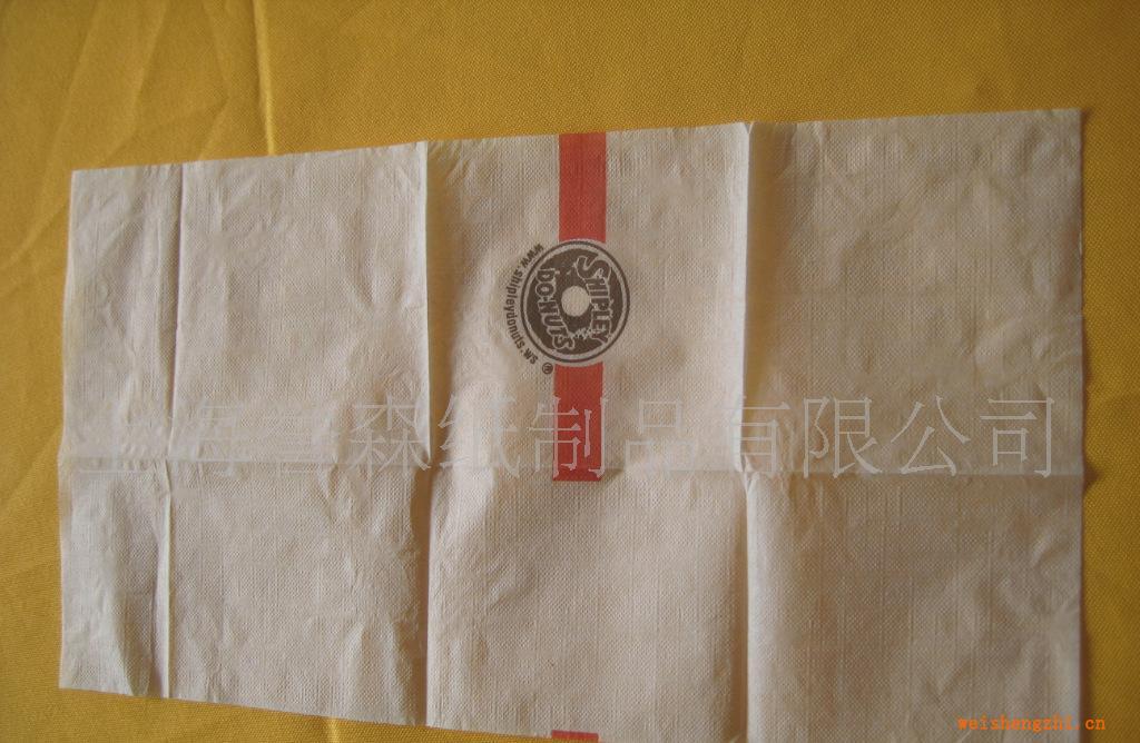 【衛(wèi)生環(huán)保】進(jìn)口原生木漿錯(cuò)位折疊餐巾紙定牌餐巾紙歡迎訂購(gòu)