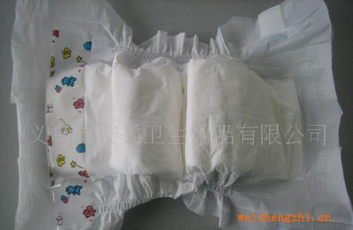 強(qiáng)烈吸收紙尿褲，舒服輕便