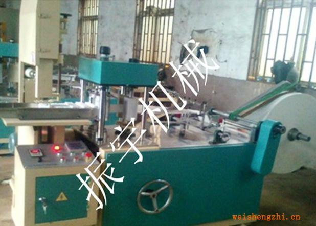 振宇無(wú)紡布廠家供應(yīng)多功能折疊機(jī)無(wú)紡布折疊機(jī)折疊機(jī)